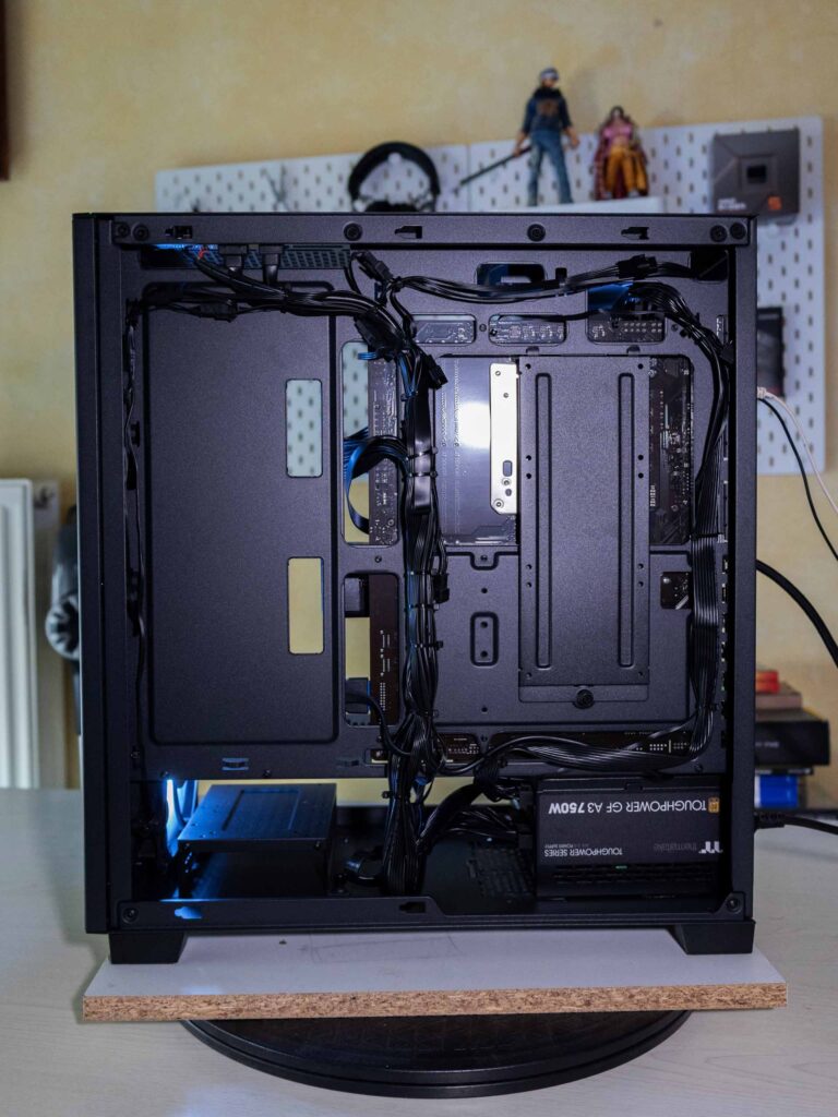 Config_PhanteksN_Cable