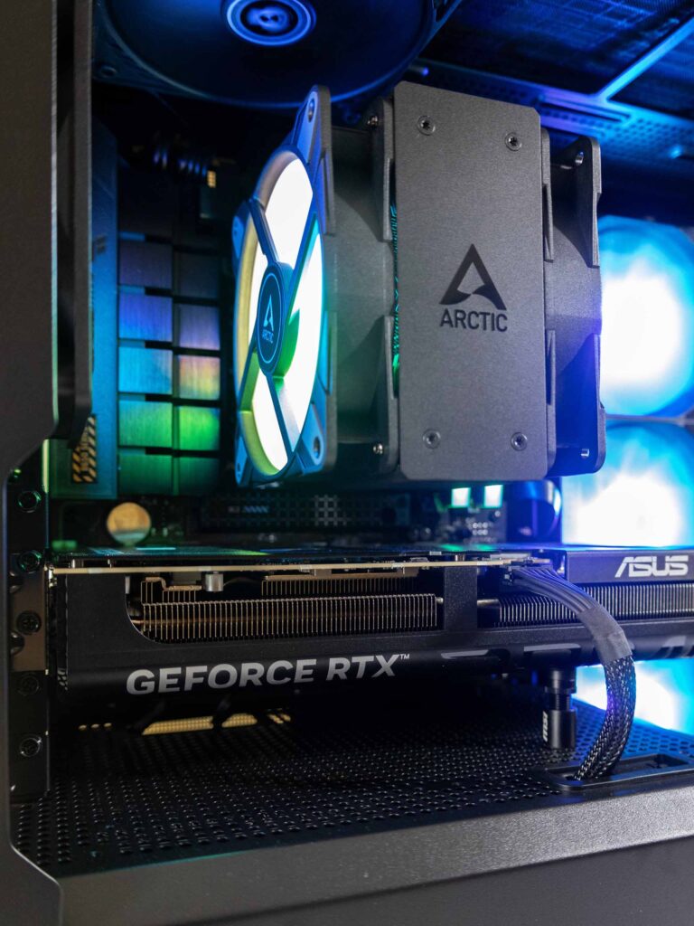 PC_Jules_RTX5070_Noir_4