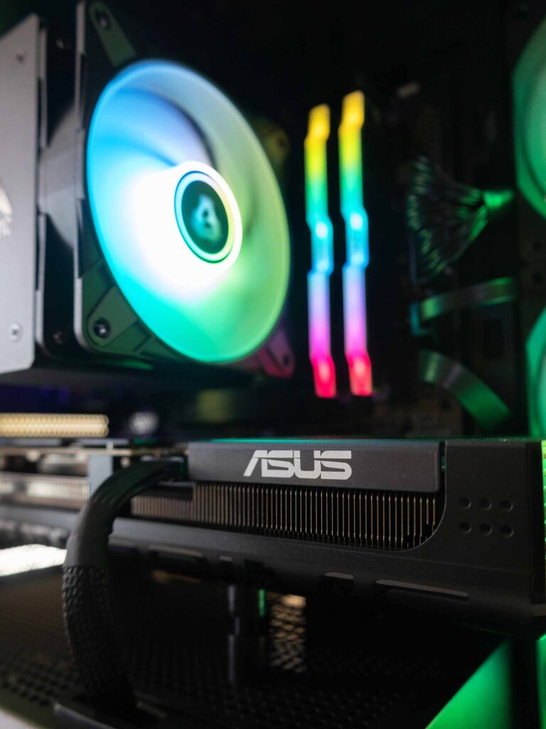 PC_Jules_RTX5070_Noir_6