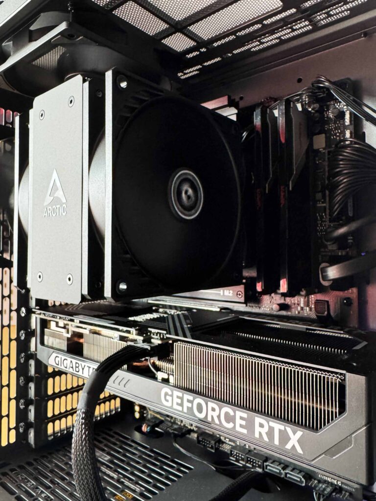 PC_FractalNorth_White_SC_4