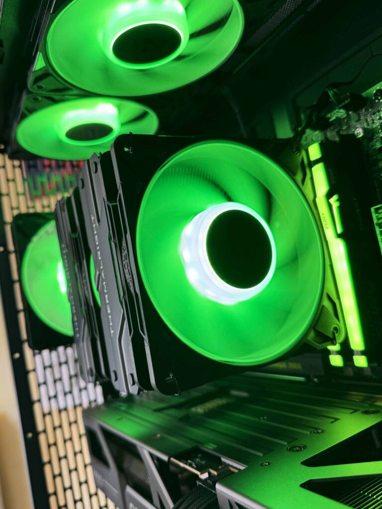 PC_Fractal_NorthXL_5080TUF_4