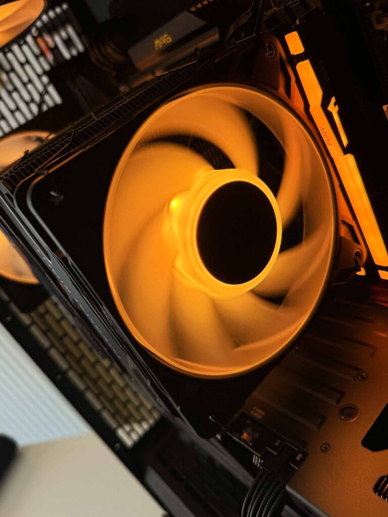 PC_Fractal_NorthXL_5080TUF_8