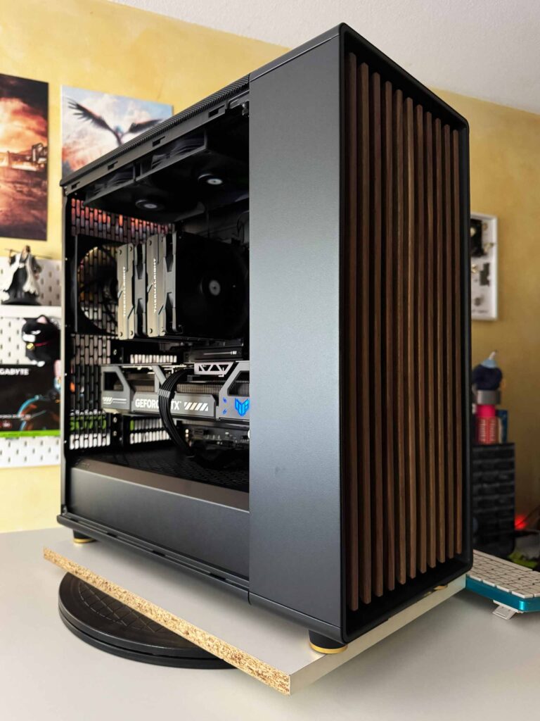PC_RTX5080TUF_NORTHXL_1