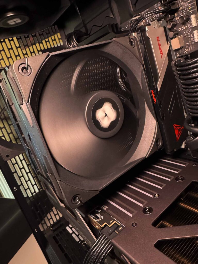 PC_RTX5080TUF_NORTHXL_7